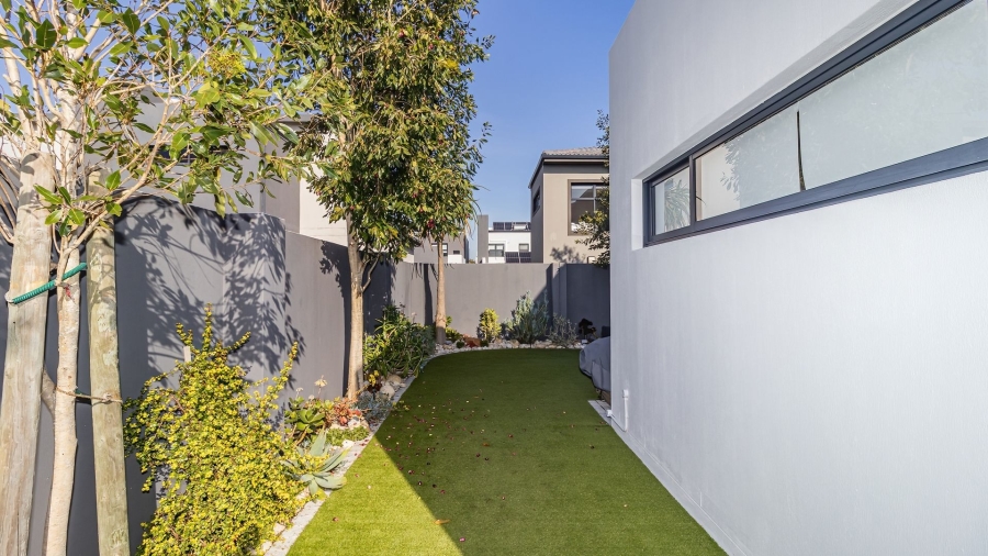 To Let 4 Bedroom Property for Rent in Sagewood Western Cape